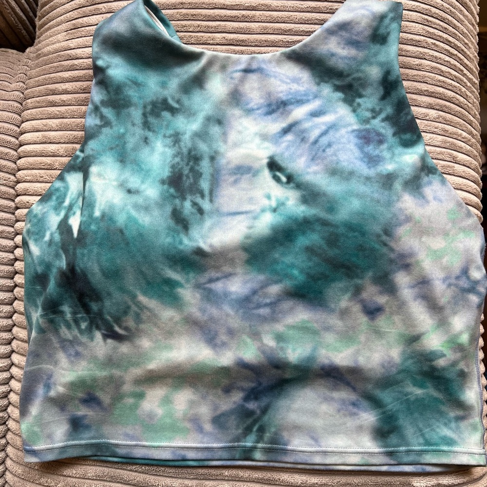 Athleta Conscious Crop Size Small, Blue Tie Dye